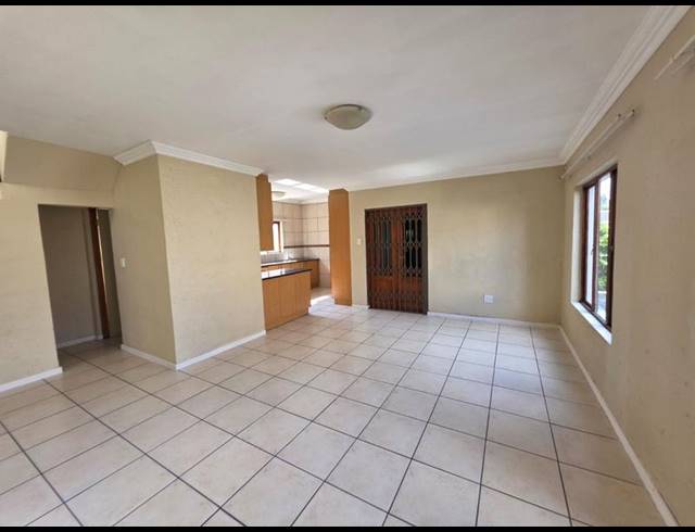 3 BEDROOM TOWNHOUSE FOR SALE IN GREENHILLS